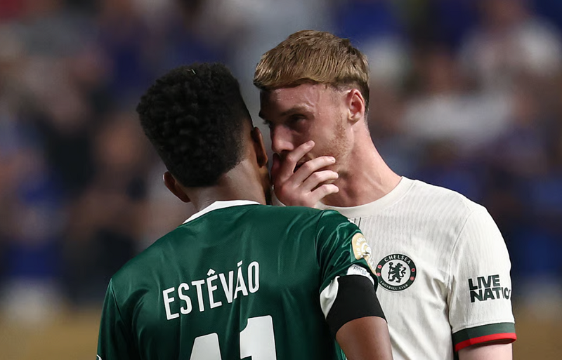 estevao-thua-nhan-rao-can-ngon-ngu-tiet-lo-moi-quan-he-dac-biet-voi-cole-palmer