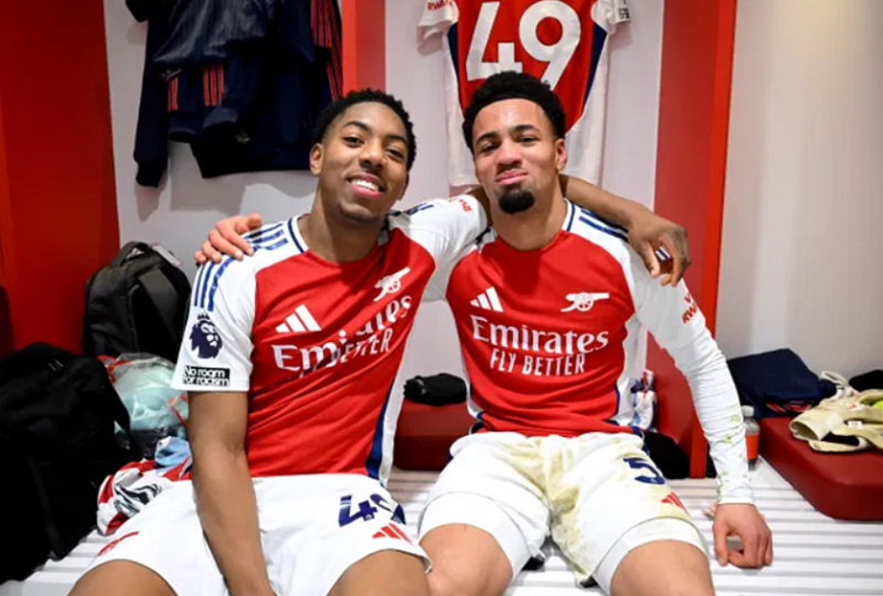 ethan-nwaneri-thay-the-hoan-hao-cho-odegaard